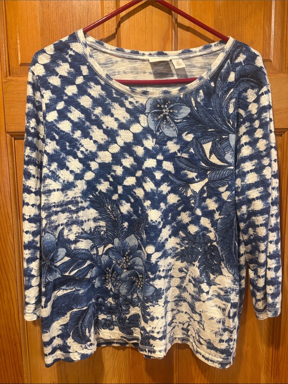 Chico's Blue & White Floral Tie-Dye Long Sleeve Tee